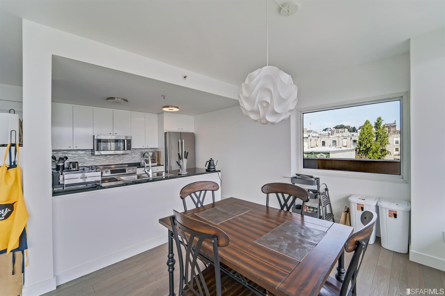 1388 Gough Street Unit: 707