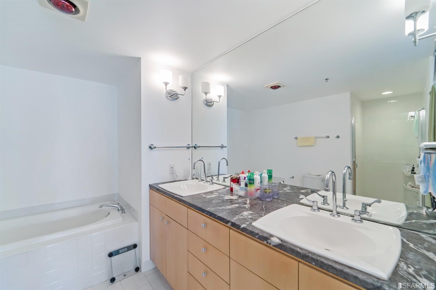 1388 Gough Street Unit: 707