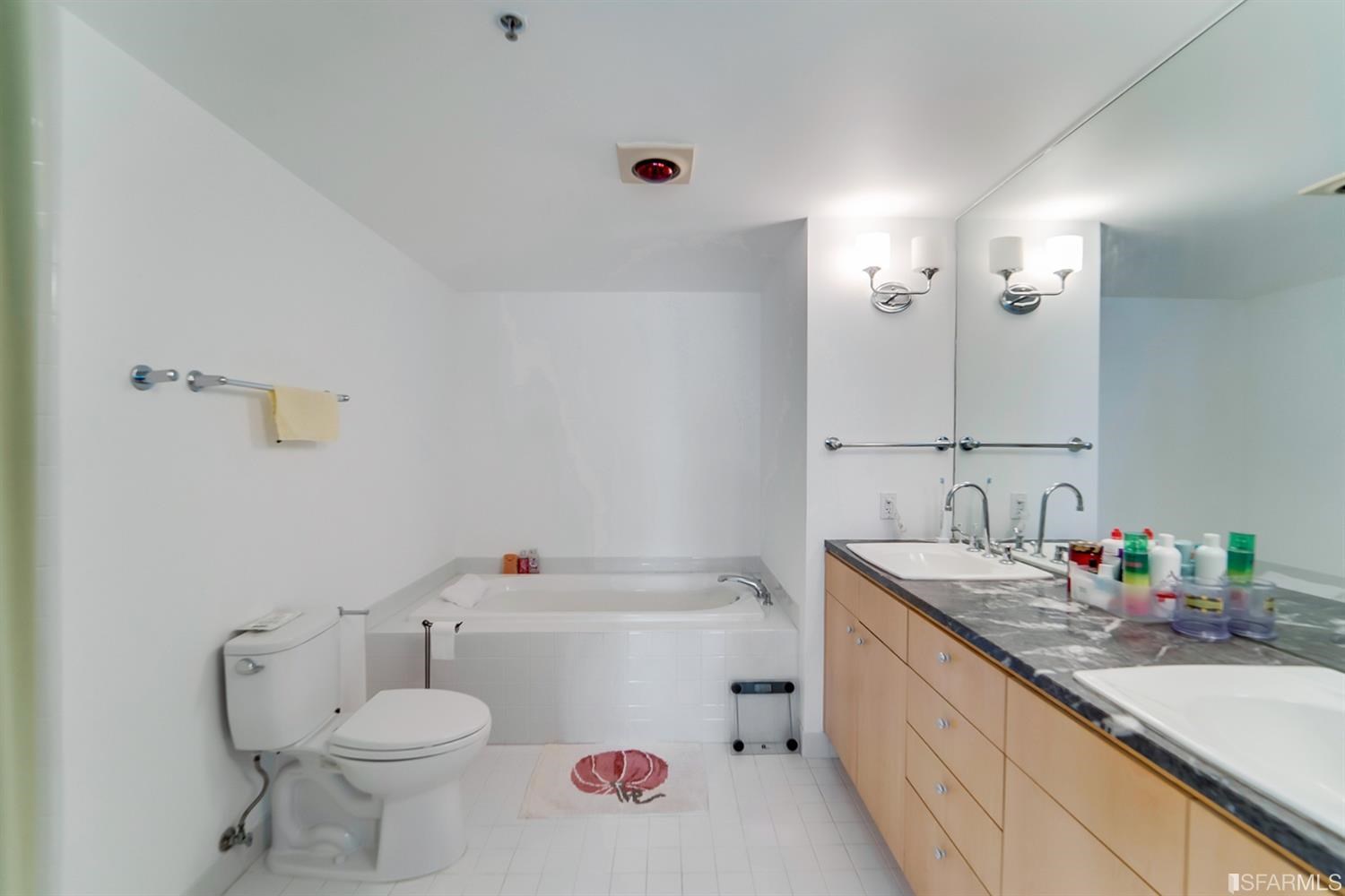 1388 Gough Street Unit: 707