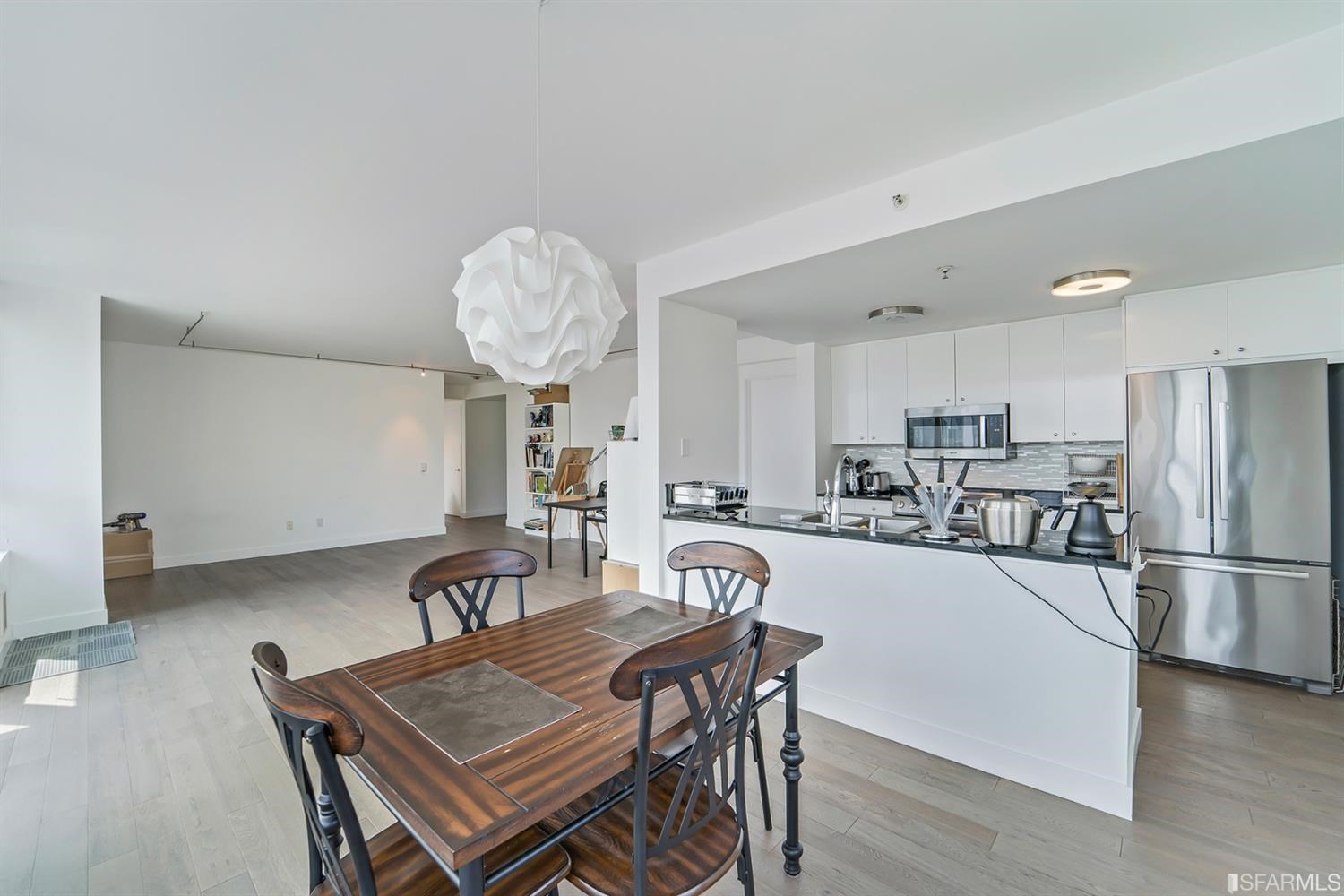 1388 Gough Street Unit: 707