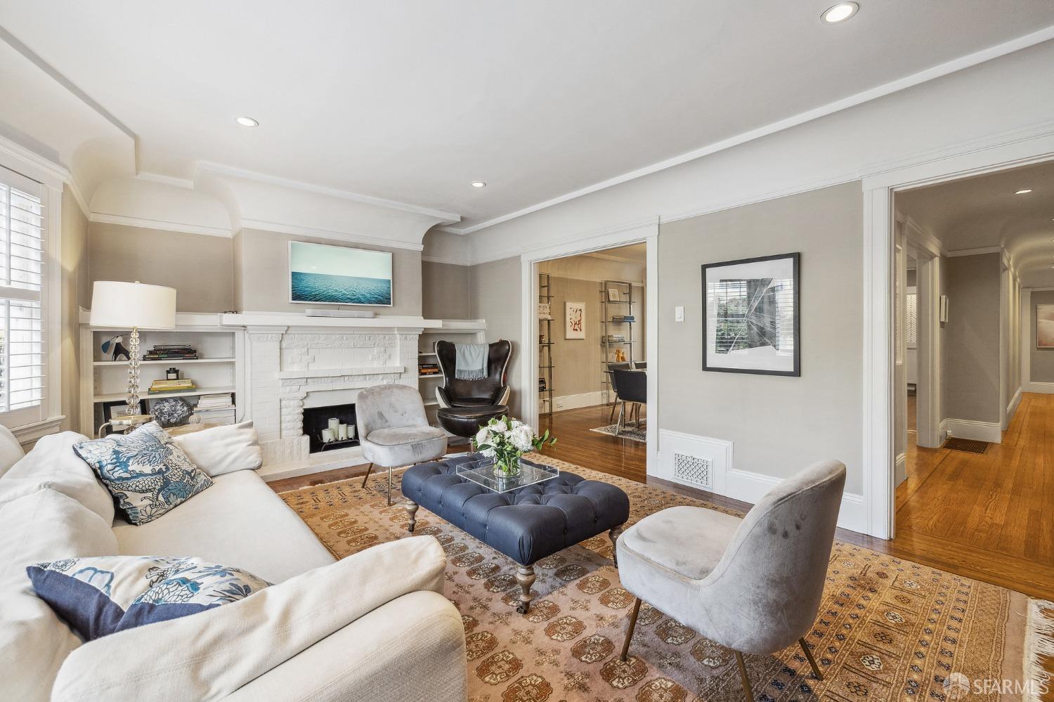 2341 Francisco Street