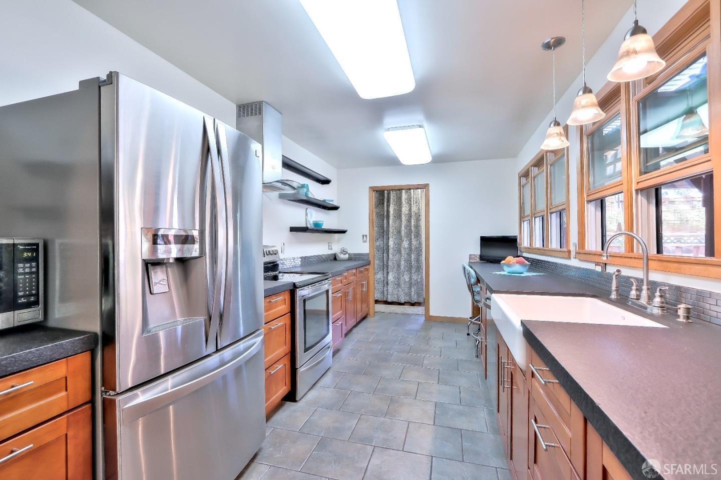 550 Halsey Avenue