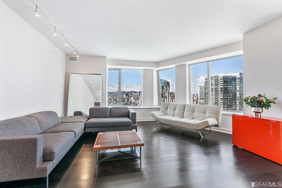 188 Minna Street Unit: 30B