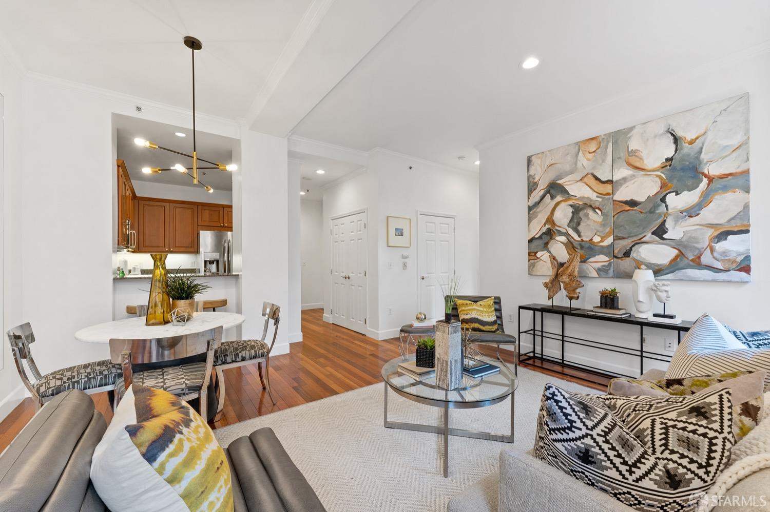 201 Sansome Street Unit: 403