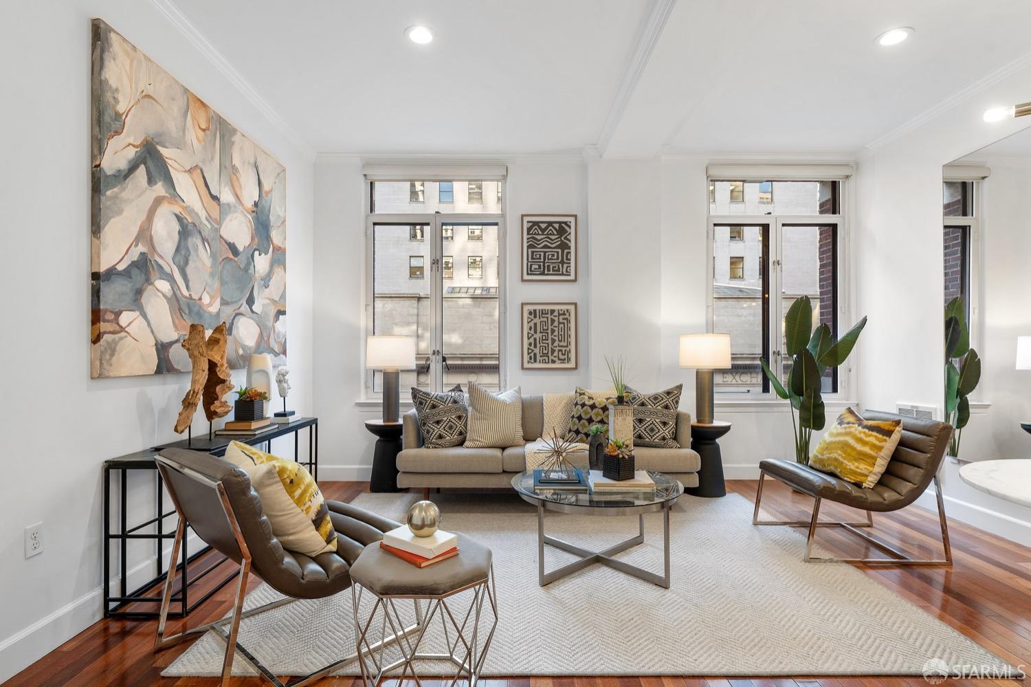 201 Sansome Street Unit: 403