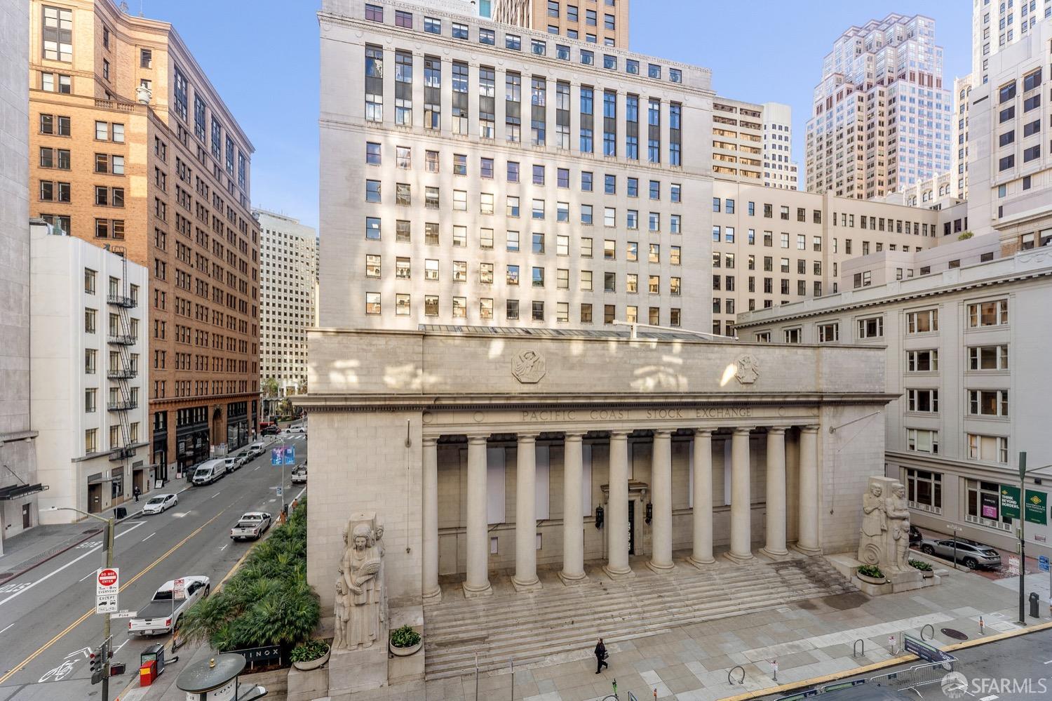 201 Sansome Street Unit: 403