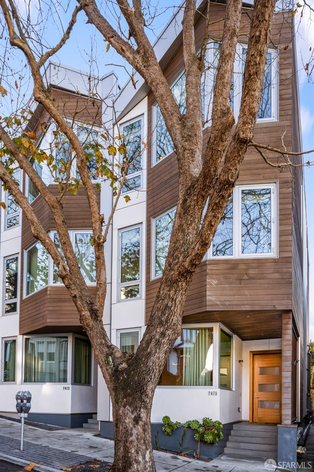 2121 Webster Street Unit: TH8