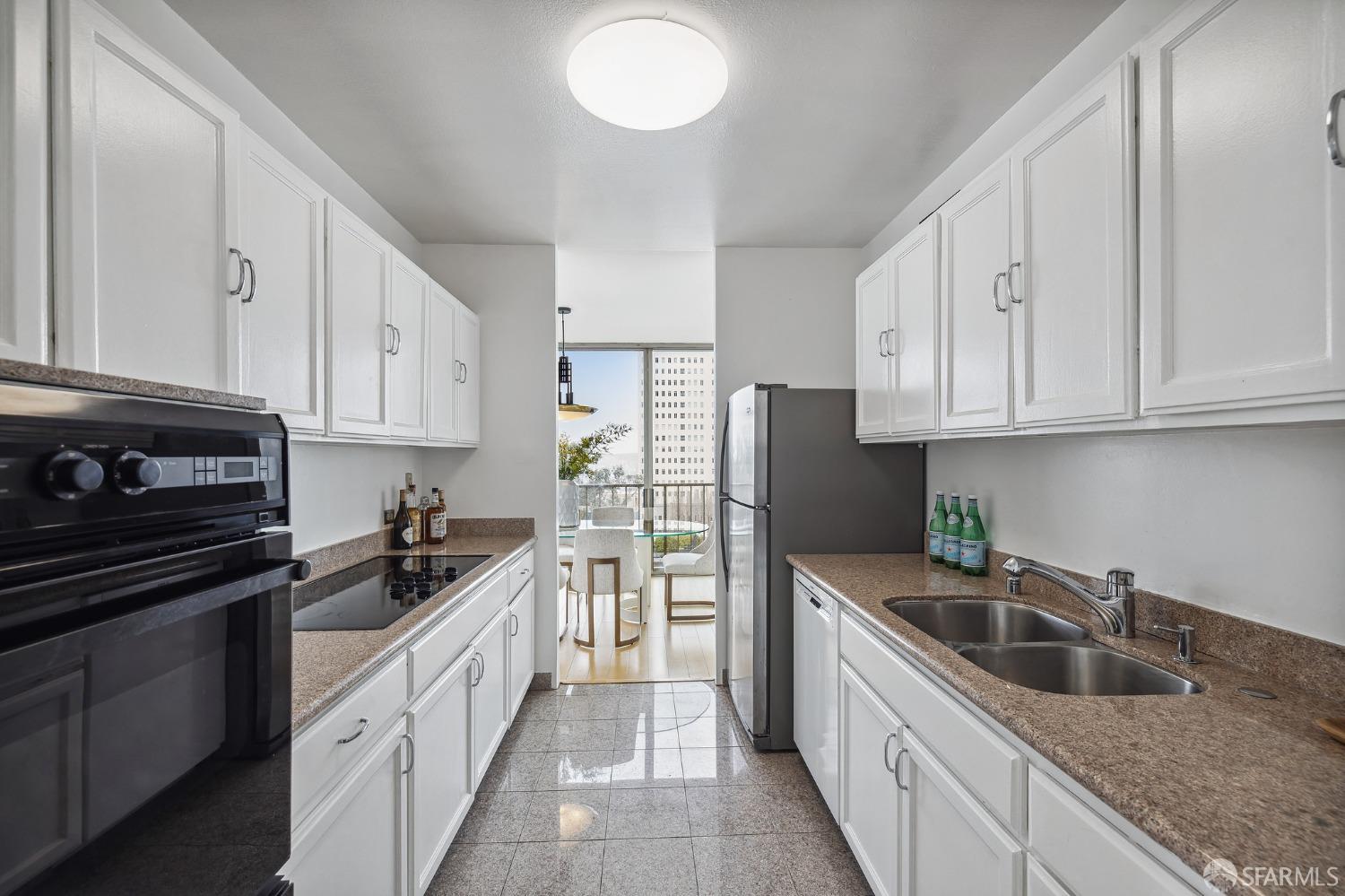 999 Green Street Unit: 1102