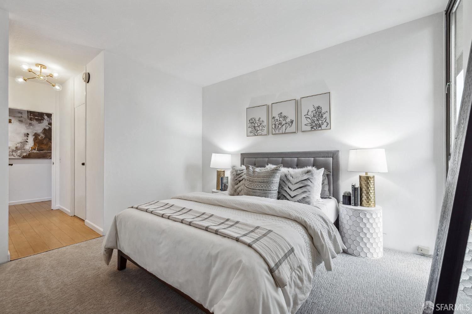 999 Green Street Unit: 1102
