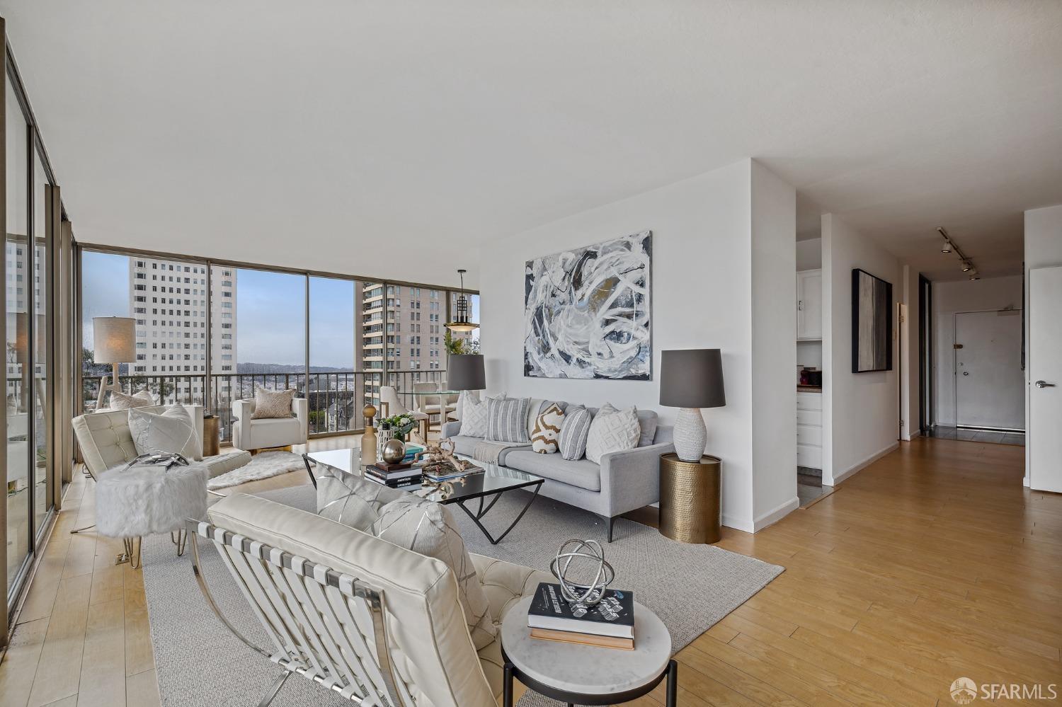 999 Green Street Unit: 1102
