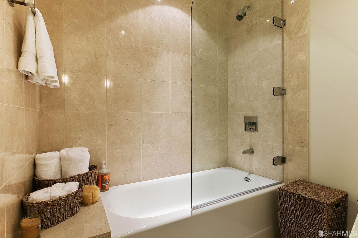188 Minna Street Unit: 37B