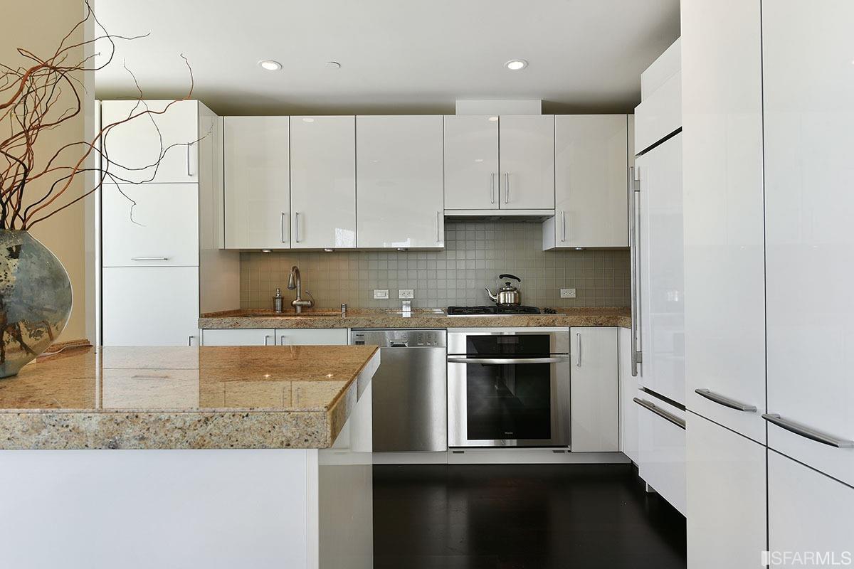 188 Minna Street Unit: 37B