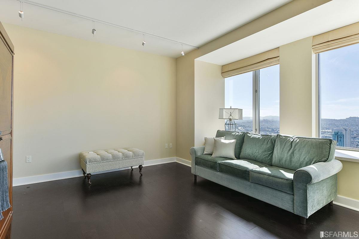 188 Minna Street Unit: 37B