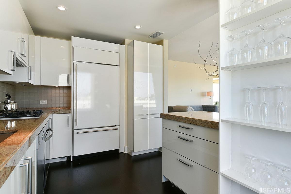 188 Minna Street Unit: 37B