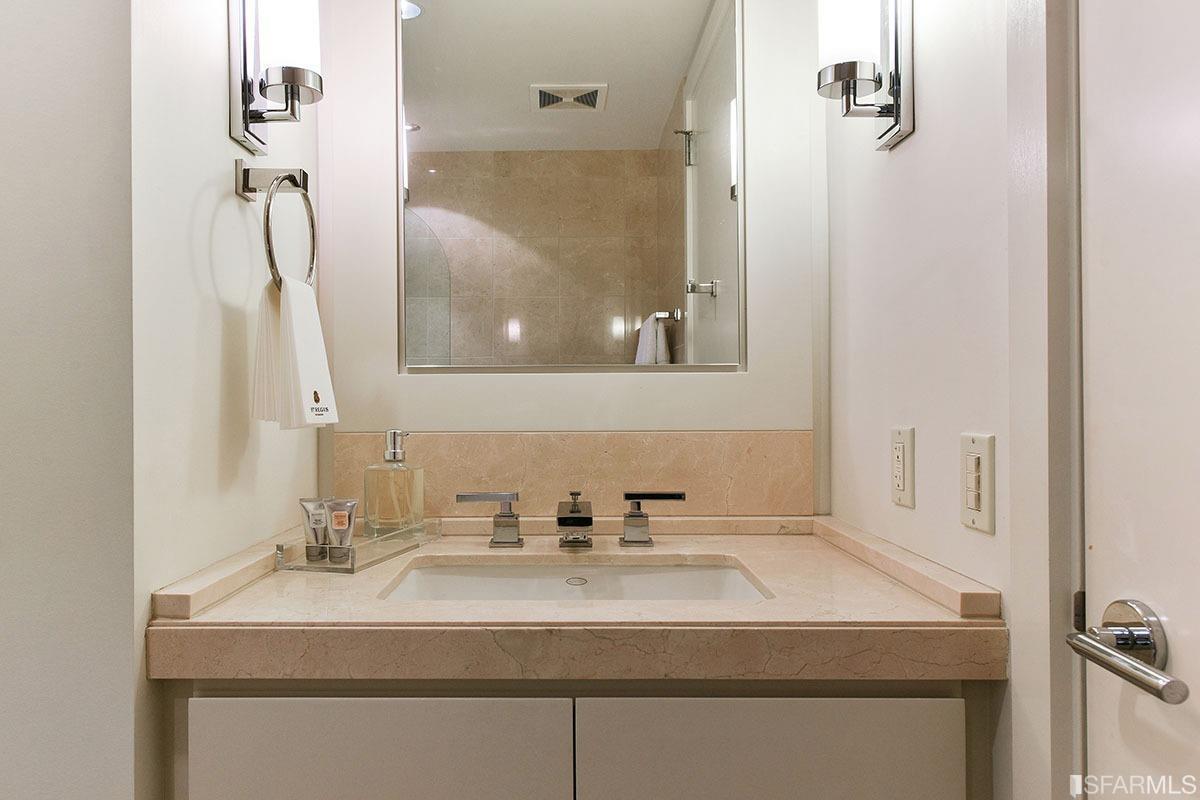 188 Minna Street Unit: 37B