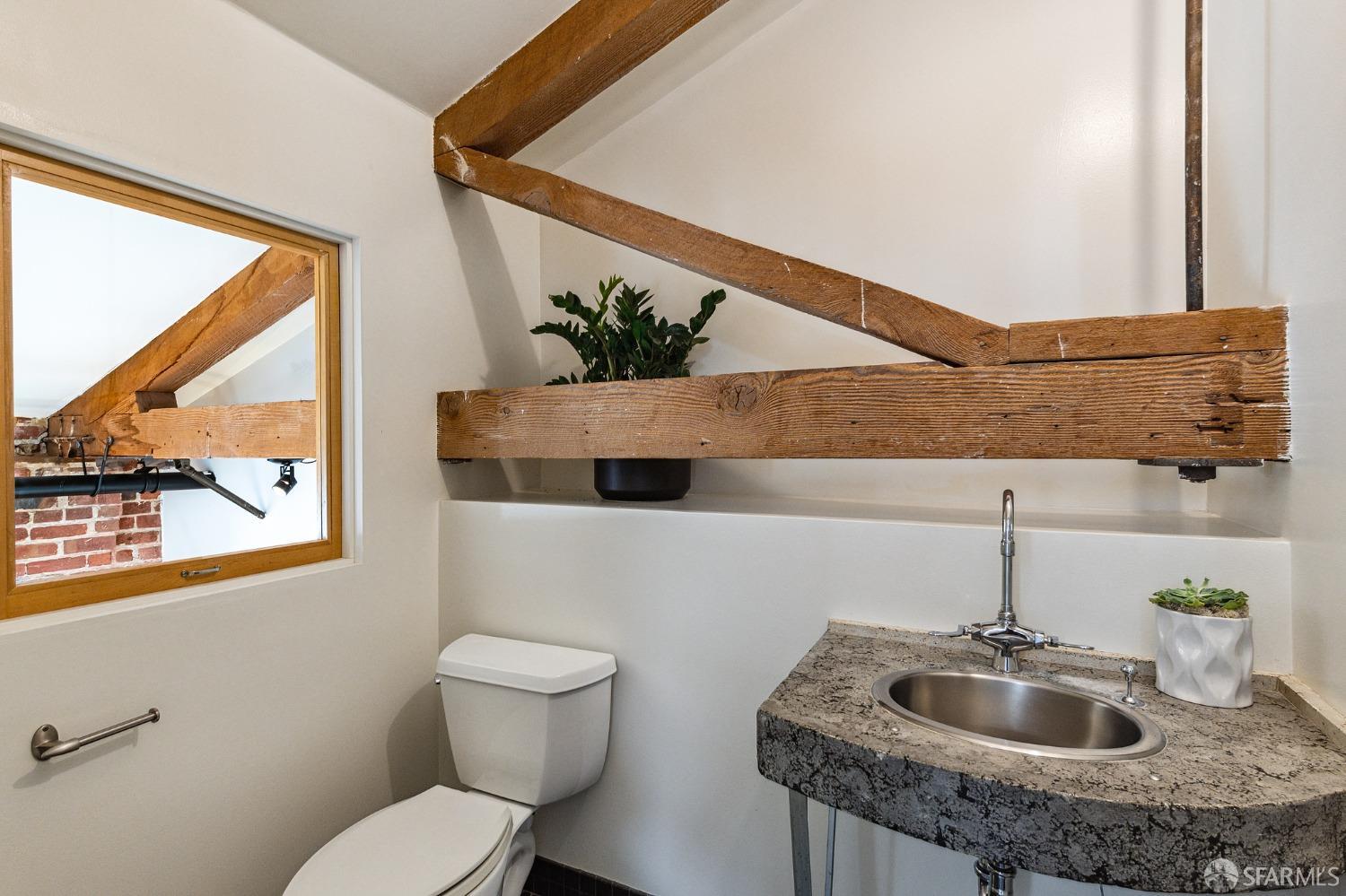 461 2nd Street Unit: C329