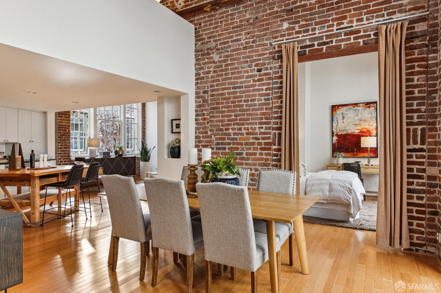 461 2nd Street Unit: C329