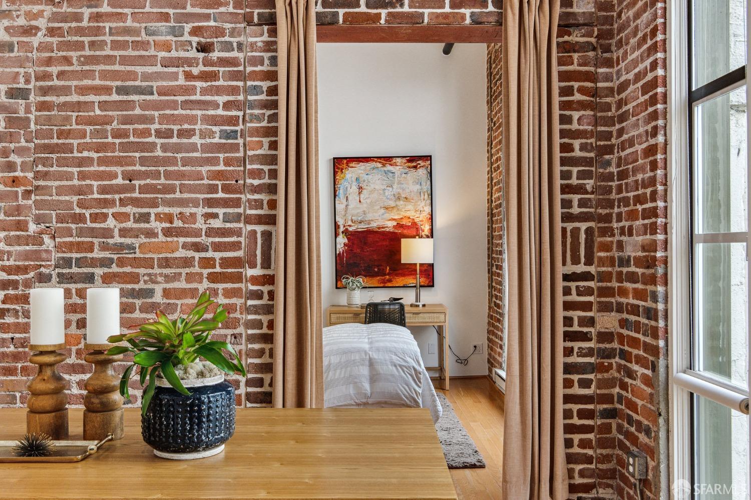 461 2nd Street Unit: C329