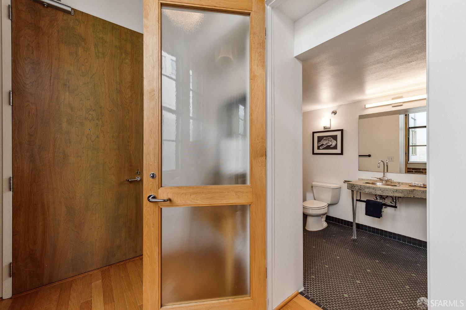 461 2nd Street Unit: C329