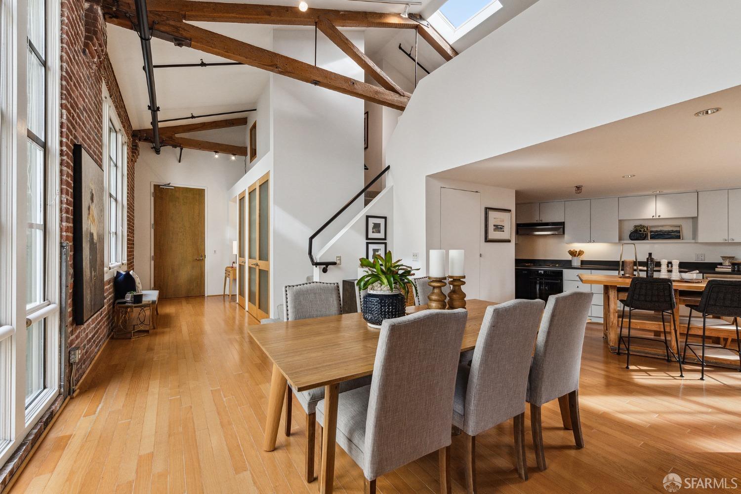 461 2nd Street Unit: C329