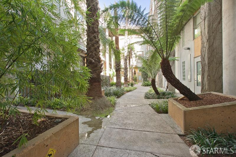 461 2nd Street Unit: C329