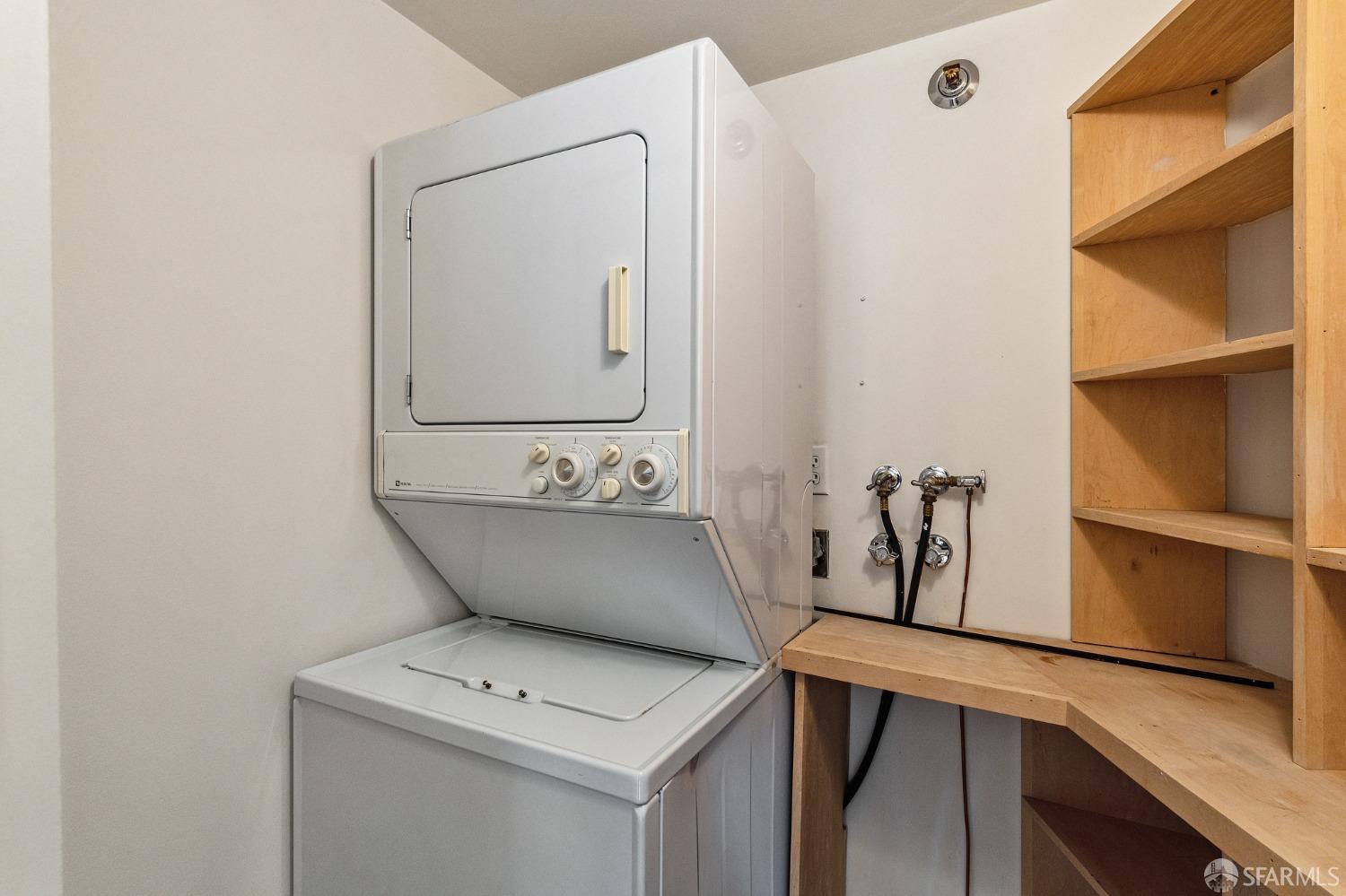 461 2nd Street Unit: C329