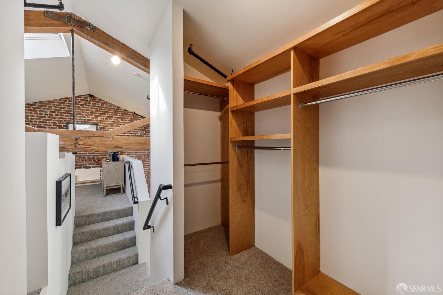 461 2nd Street Unit: C329