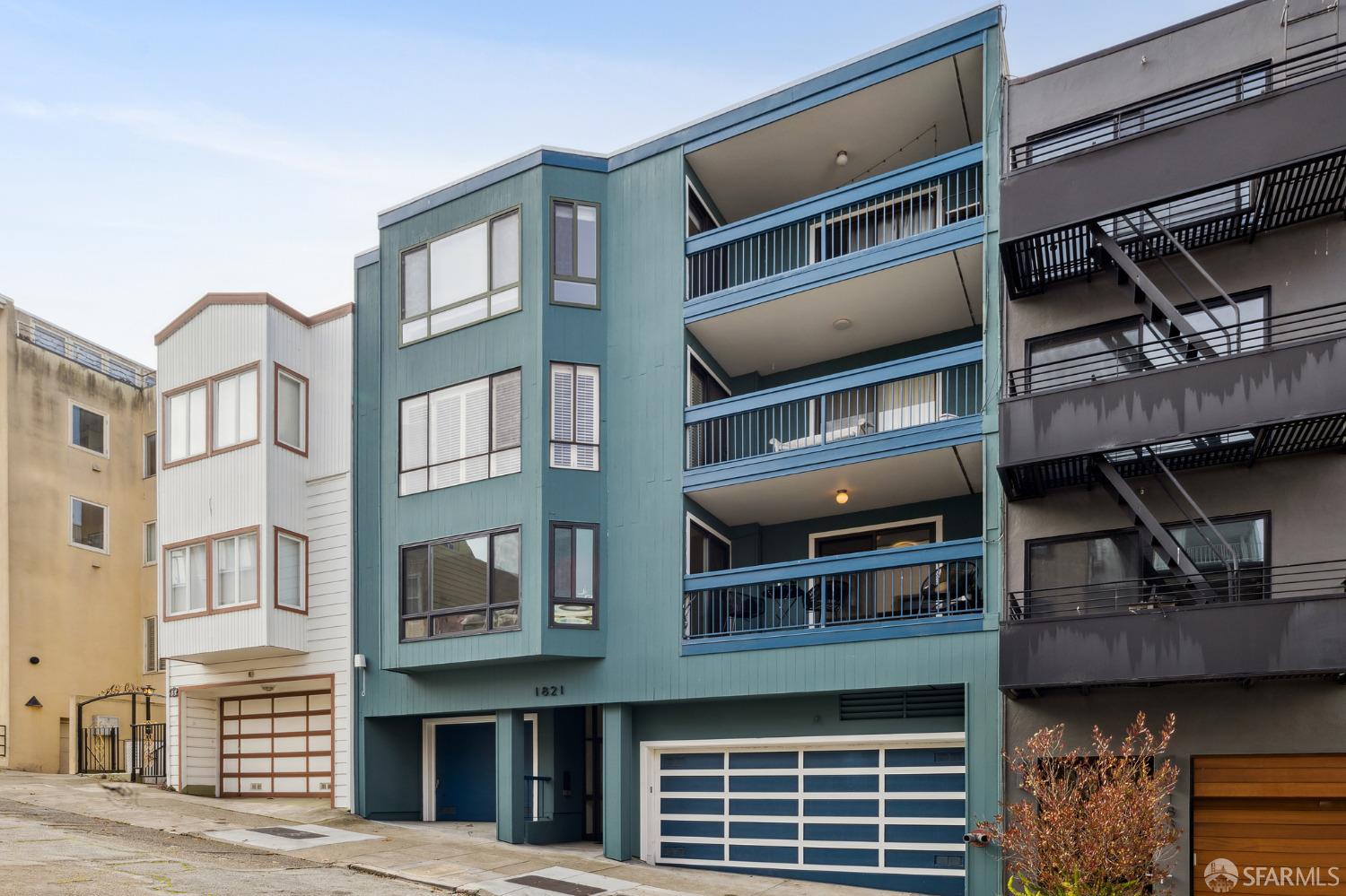 1821 Grant Avenue Unit: 201
