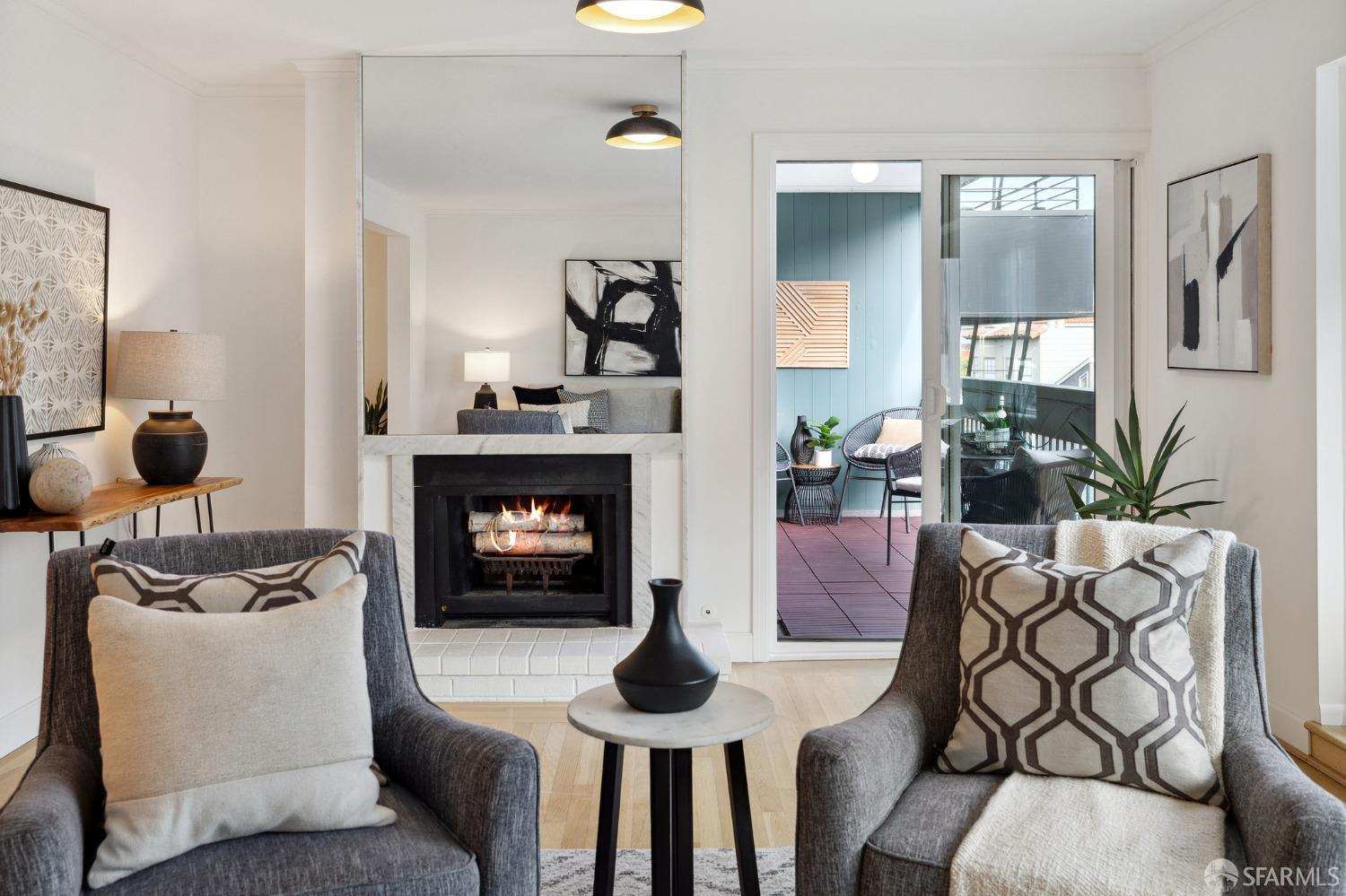 1821 Grant Avenue Unit: 201