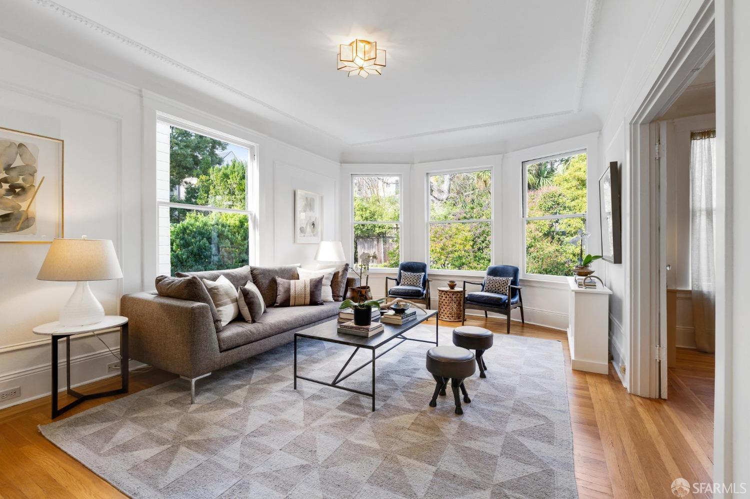 2760 Sacramento Street Unit: 7