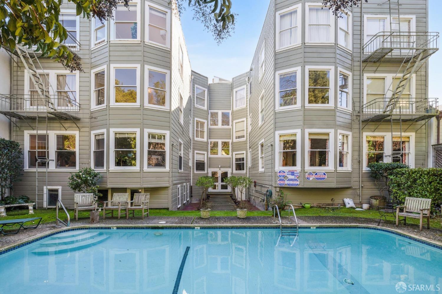 2760 Sacramento Street Unit: 7