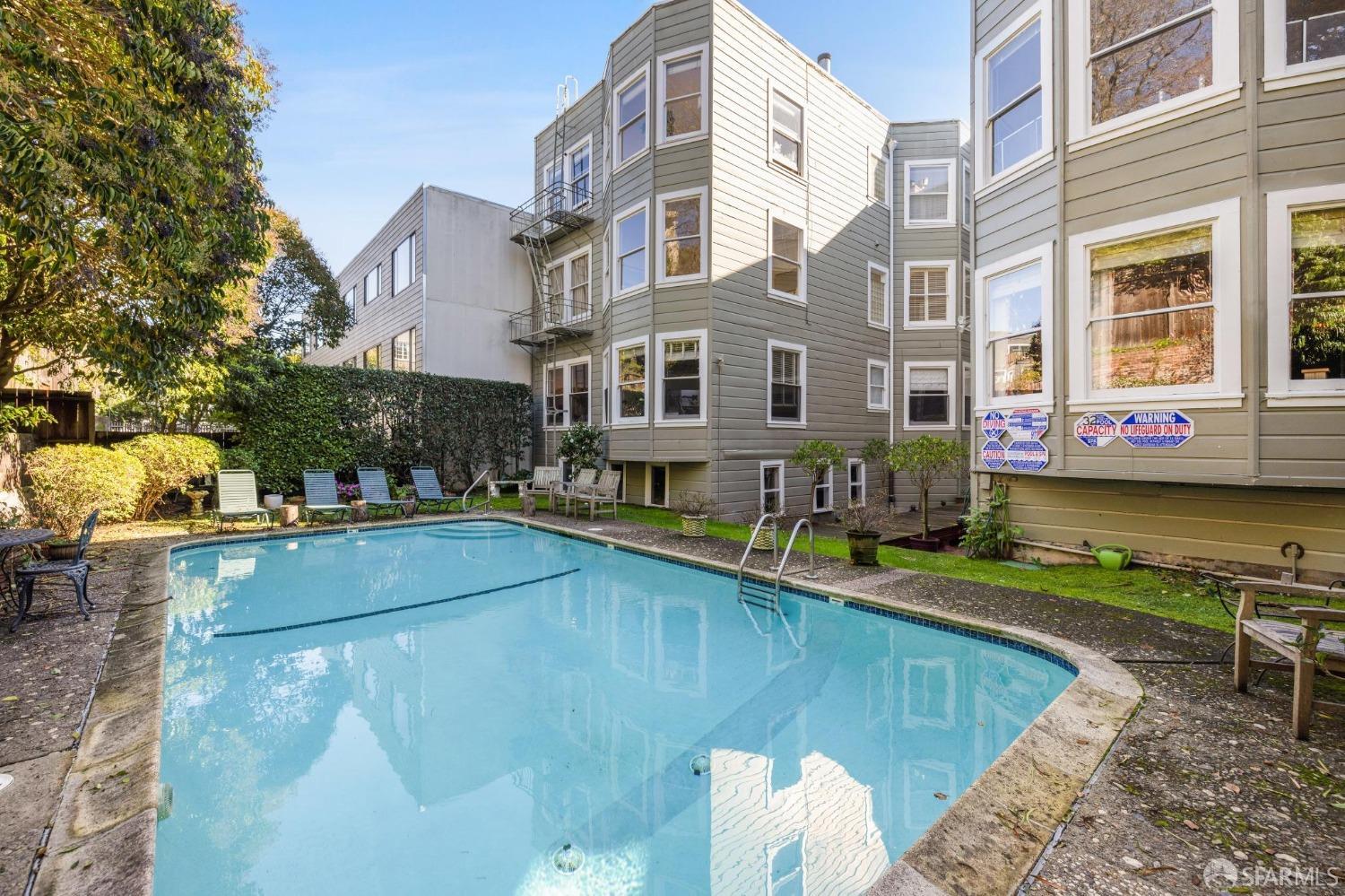 2760 Sacramento Street Unit: 7