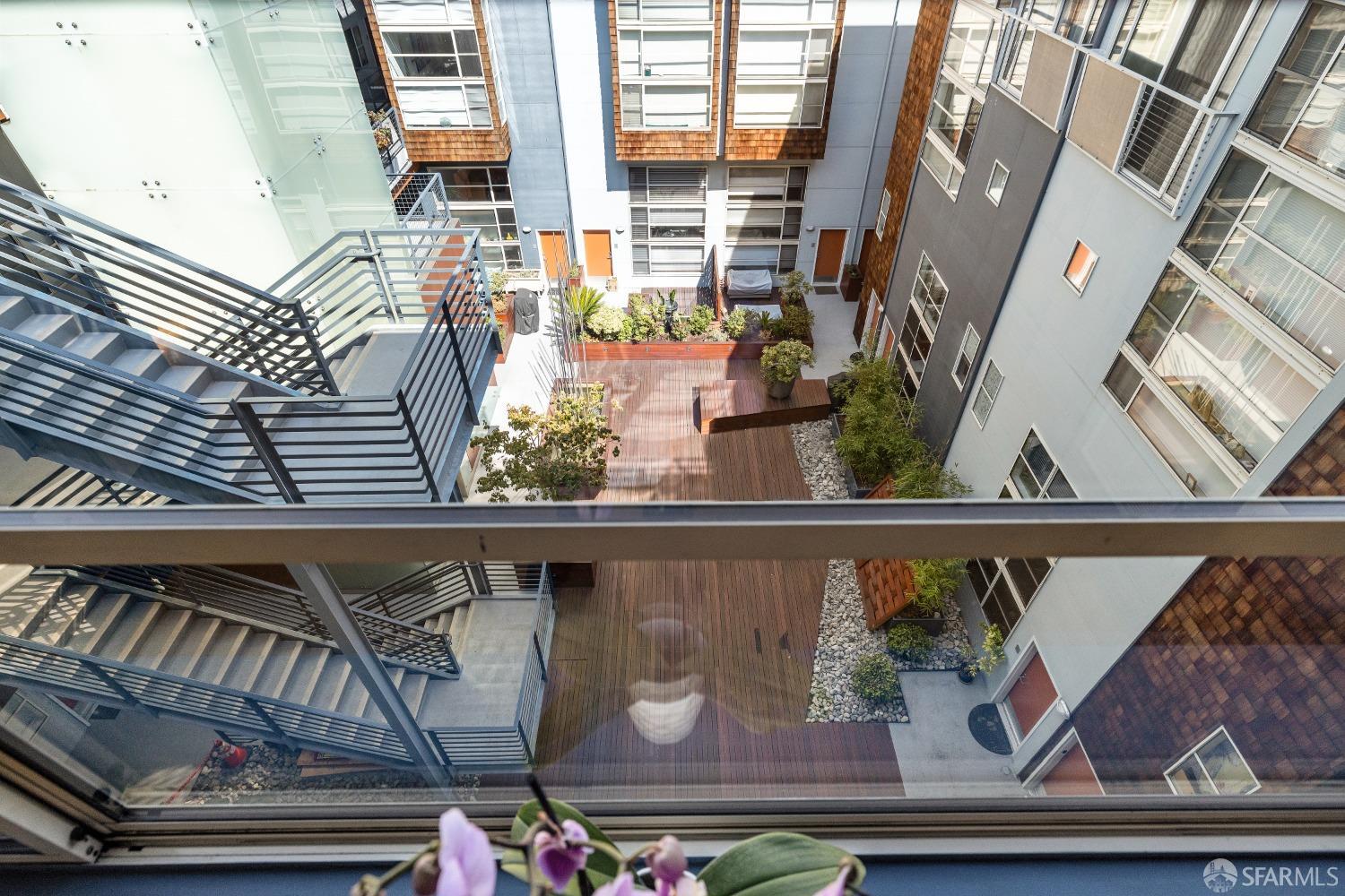 175 Bluxome Street Unit: 327