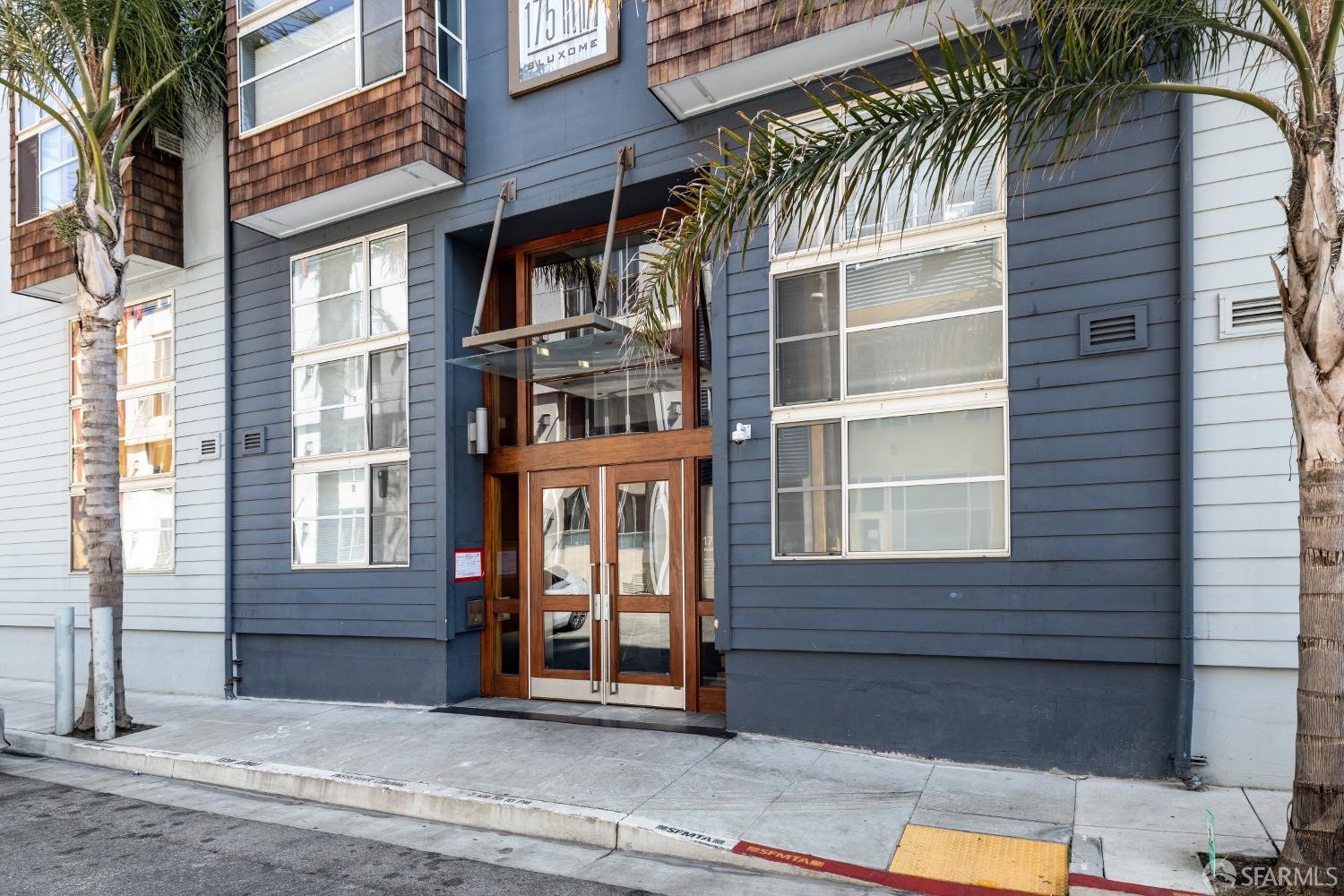 175 Bluxome Street Unit: 327