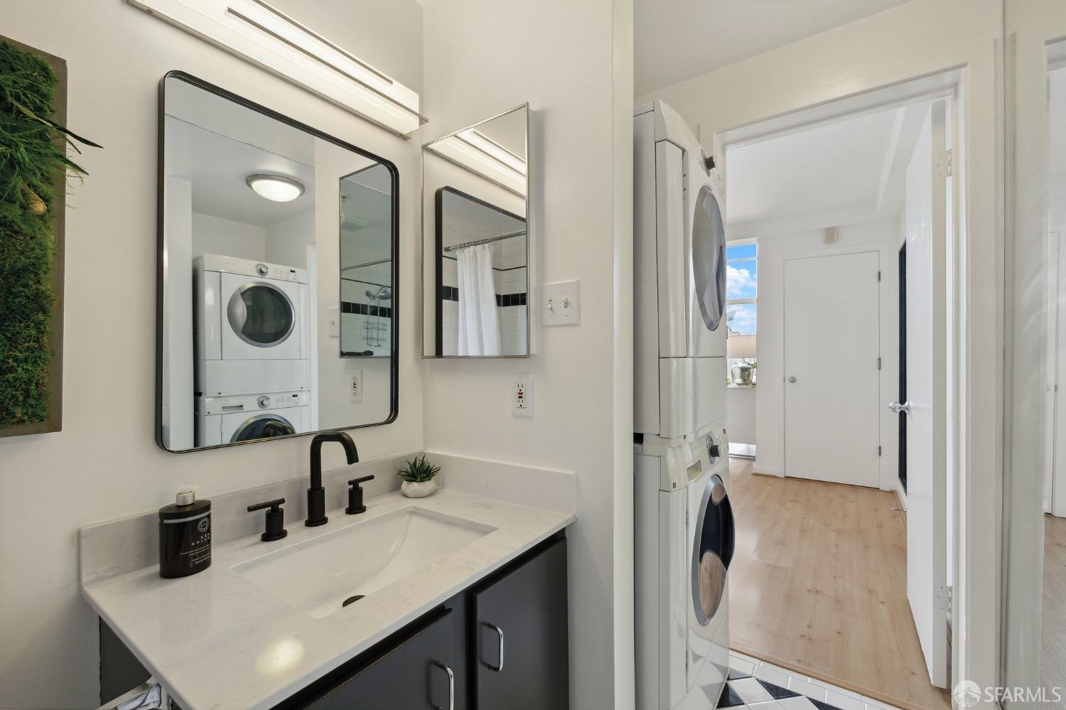 83 Lafayette Street Unit: 3