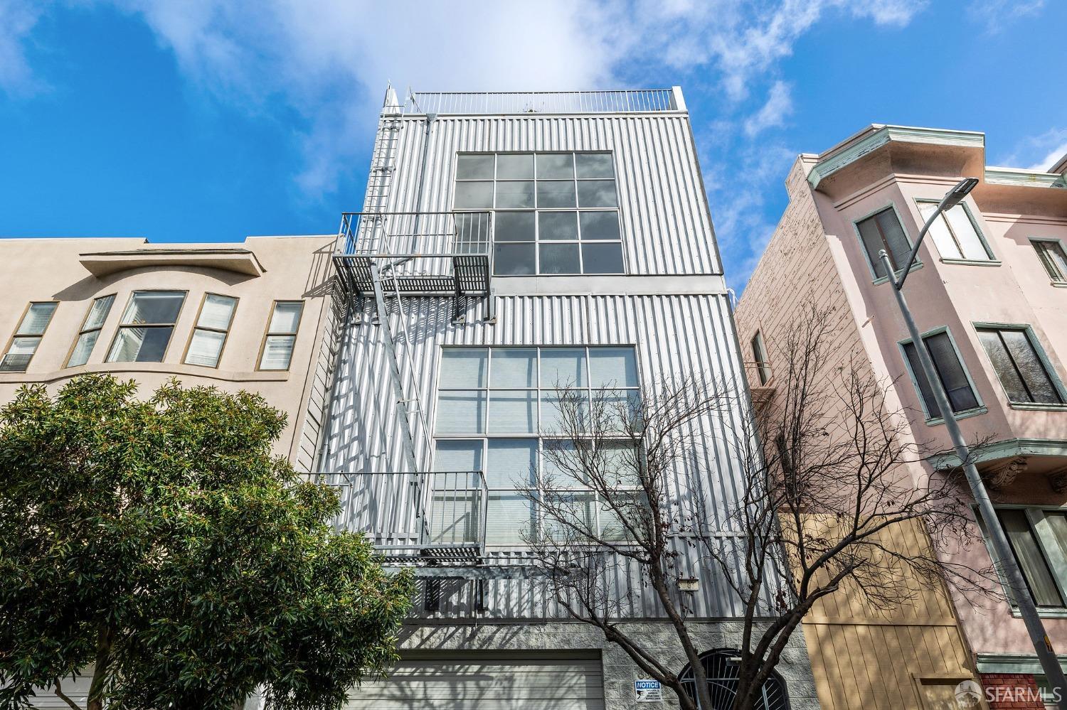 83 Lafayette Street Unit: 3