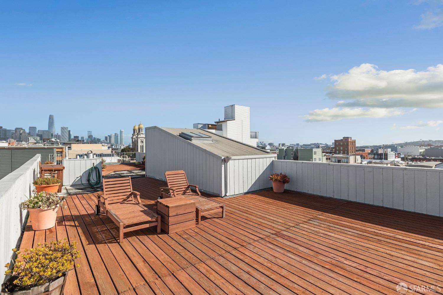 83 Lafayette Street Unit: 3