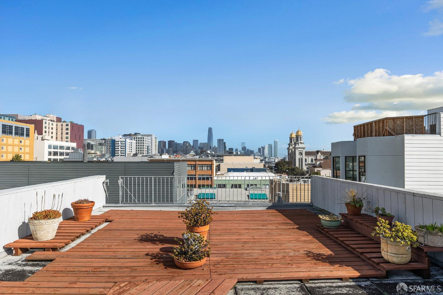 83 Lafayette Street Unit: 3