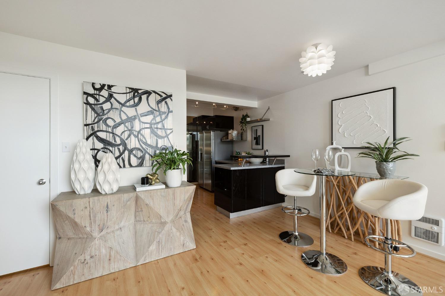 83 Lafayette Street Unit: 3