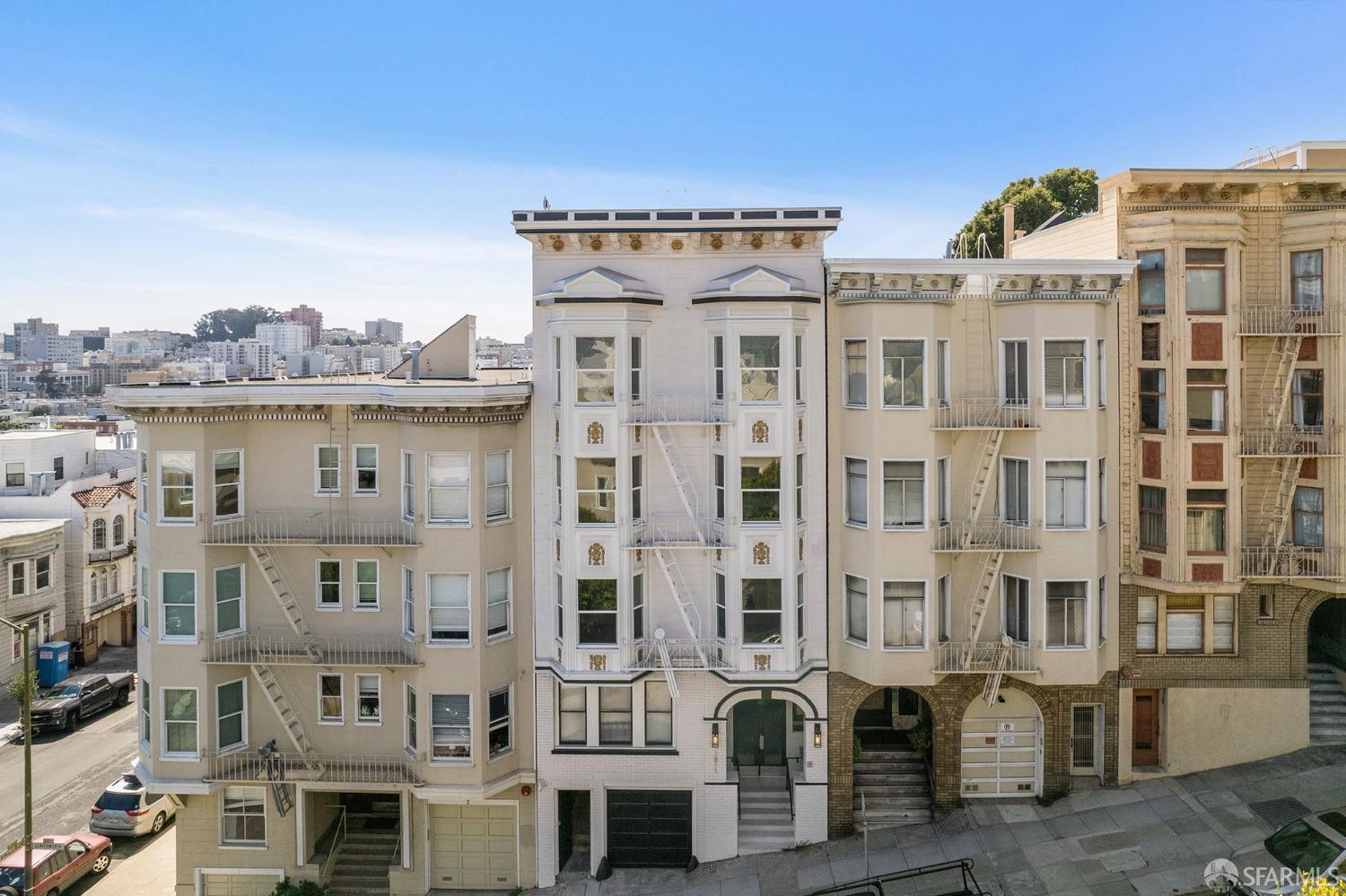 1811 Leavenworth Street Unit: 6