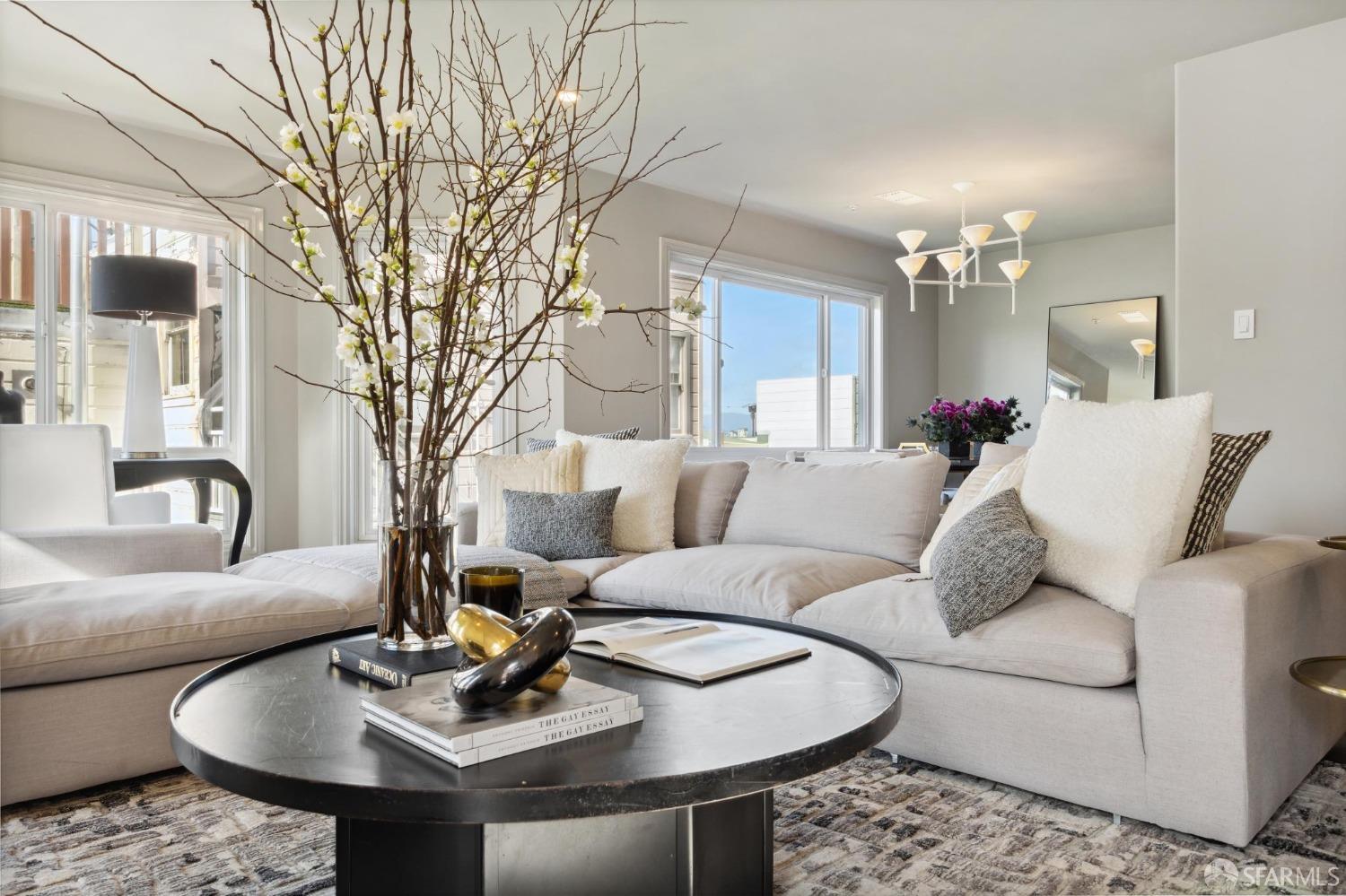 475 Lombard Street Unit: 4