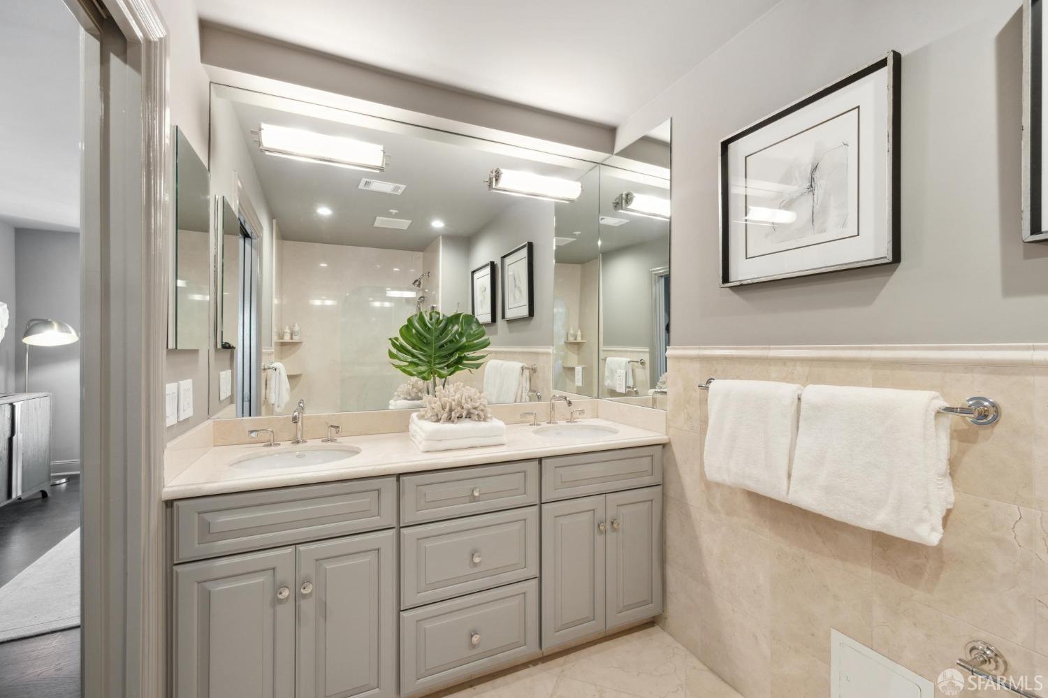 475 Lombard Street Unit: 4