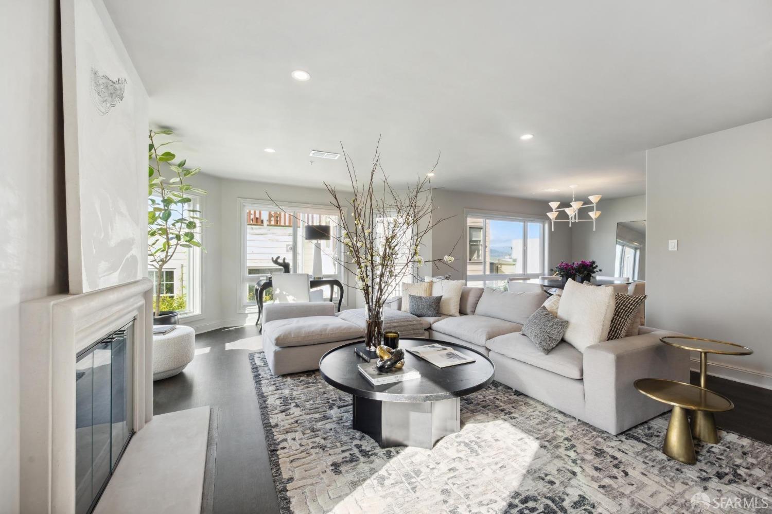 475 Lombard Street Unit: 4