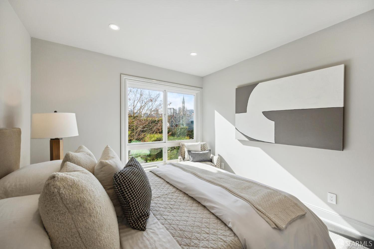 475 Lombard Street Unit: 4