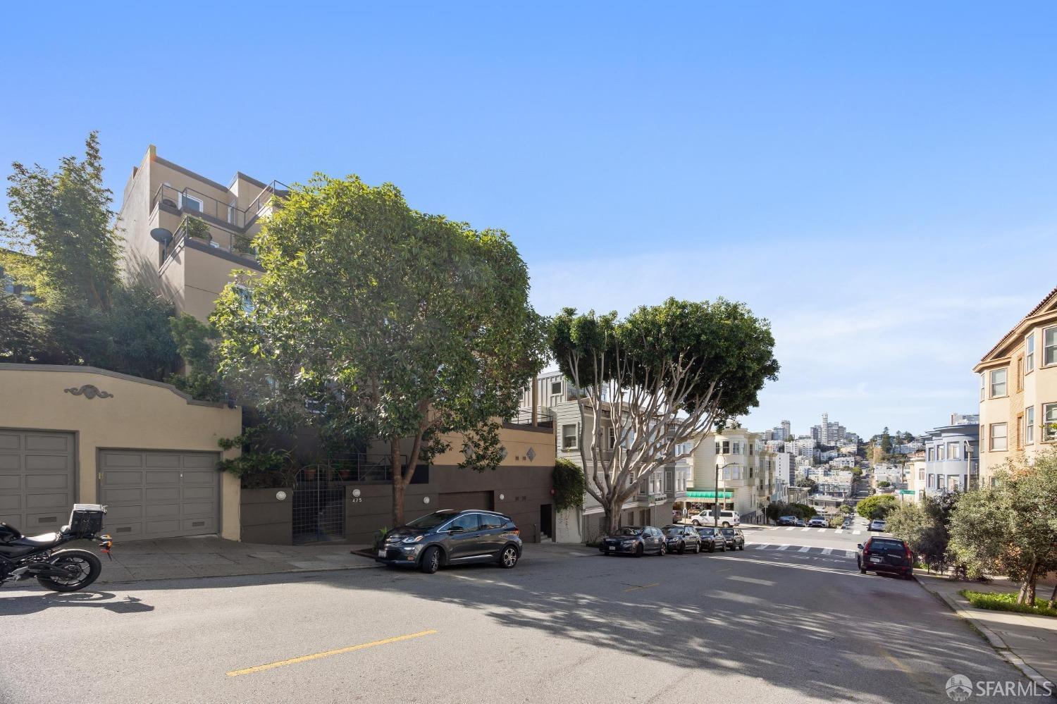 475 Lombard Street Unit: 4