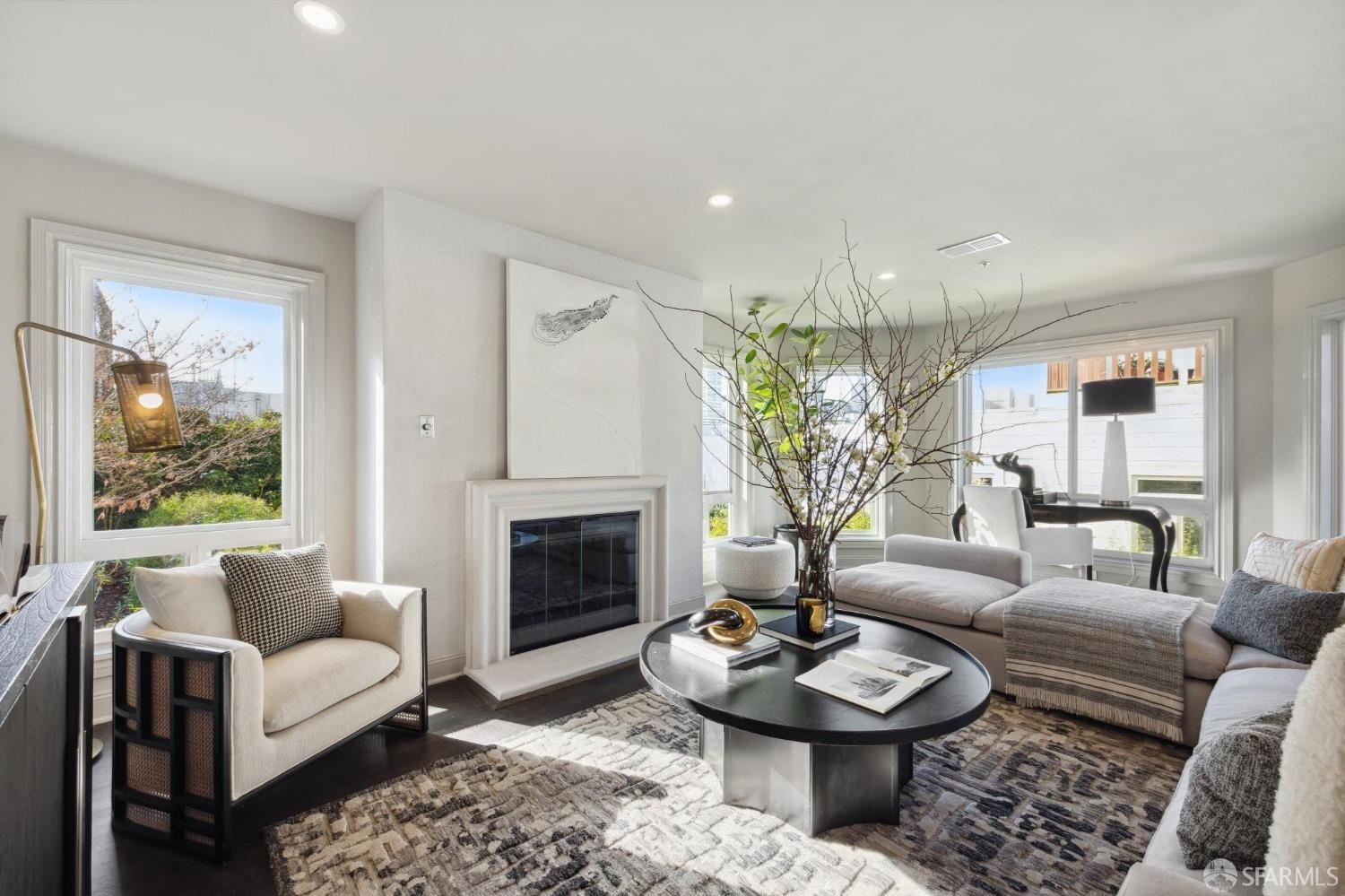 475 Lombard Street Unit: 4