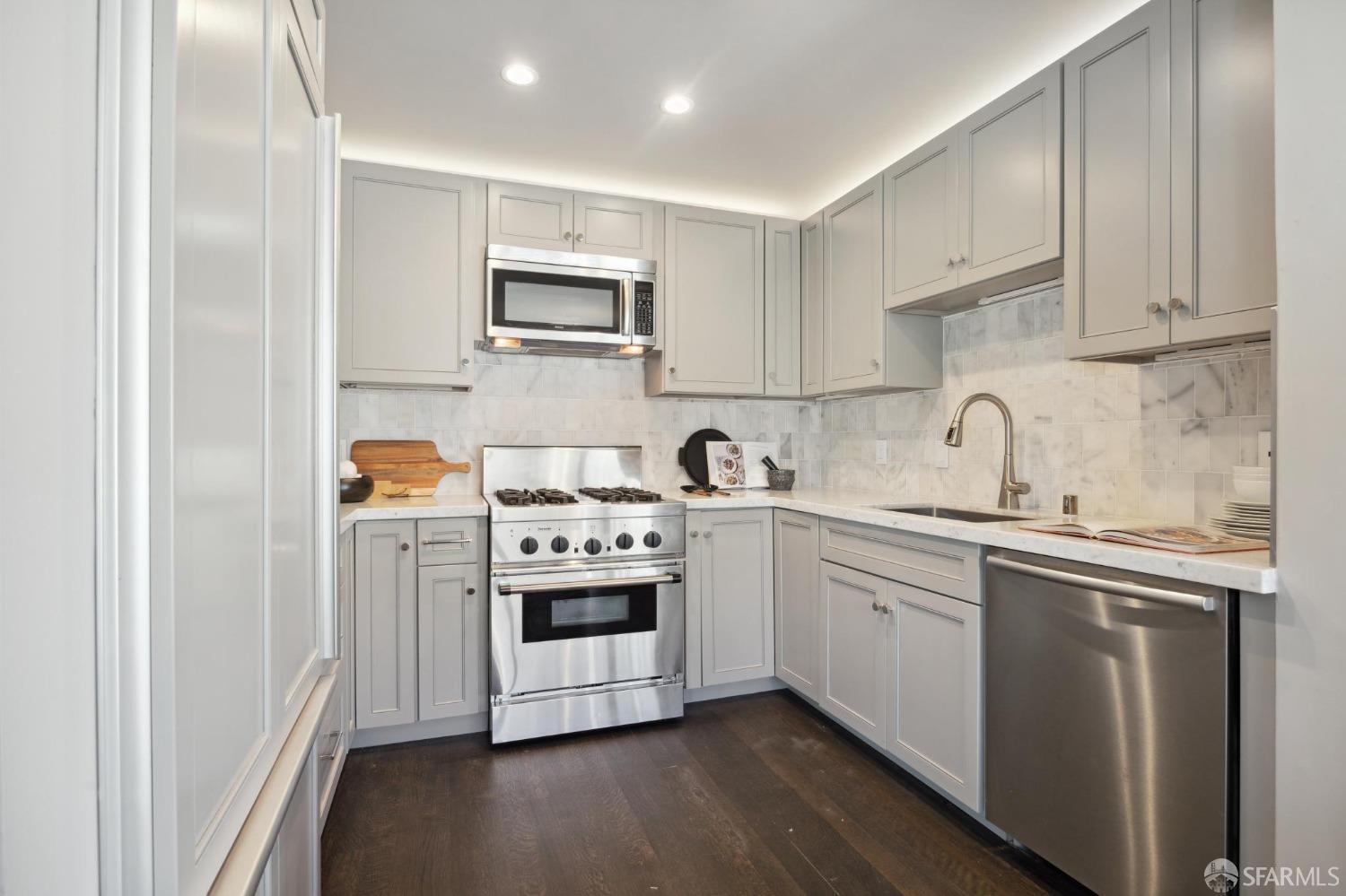 475 Lombard Street Unit: 4