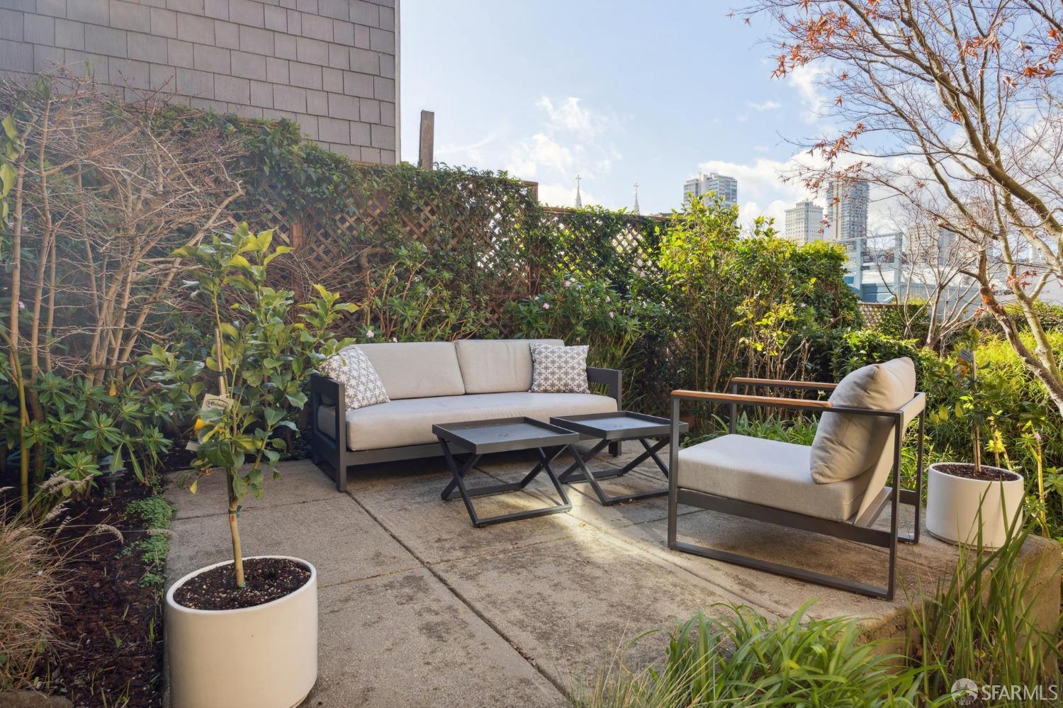 475 Lombard Street Unit: 4