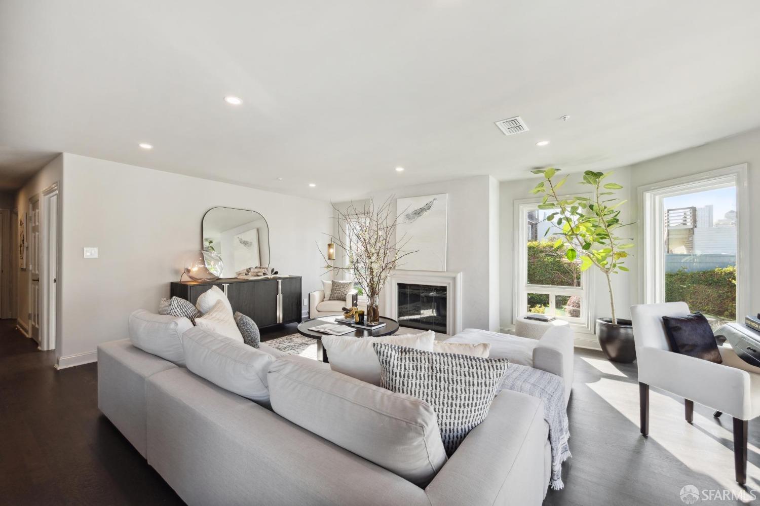 475 Lombard Street Unit: 4
