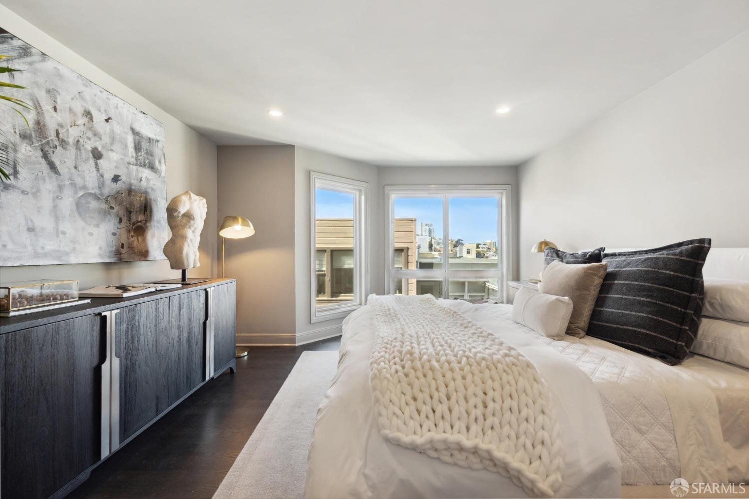 475 Lombard Street Unit: 4